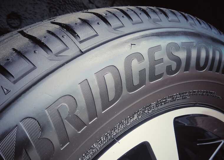 Японский производитель шин Bridgestone продал бизнес в России